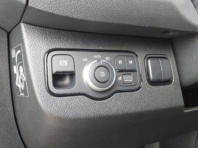 New 2024 Mercedes-Benz Sprinter 144 Cargo image 15