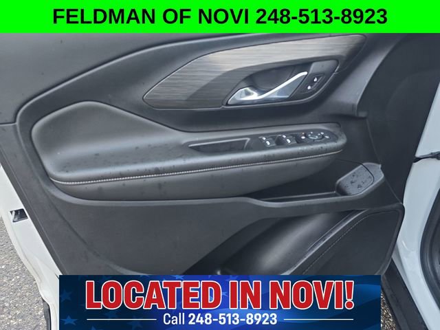 Used 2022 GMC Terrain SLE w/ Driver Convenience Package image 13