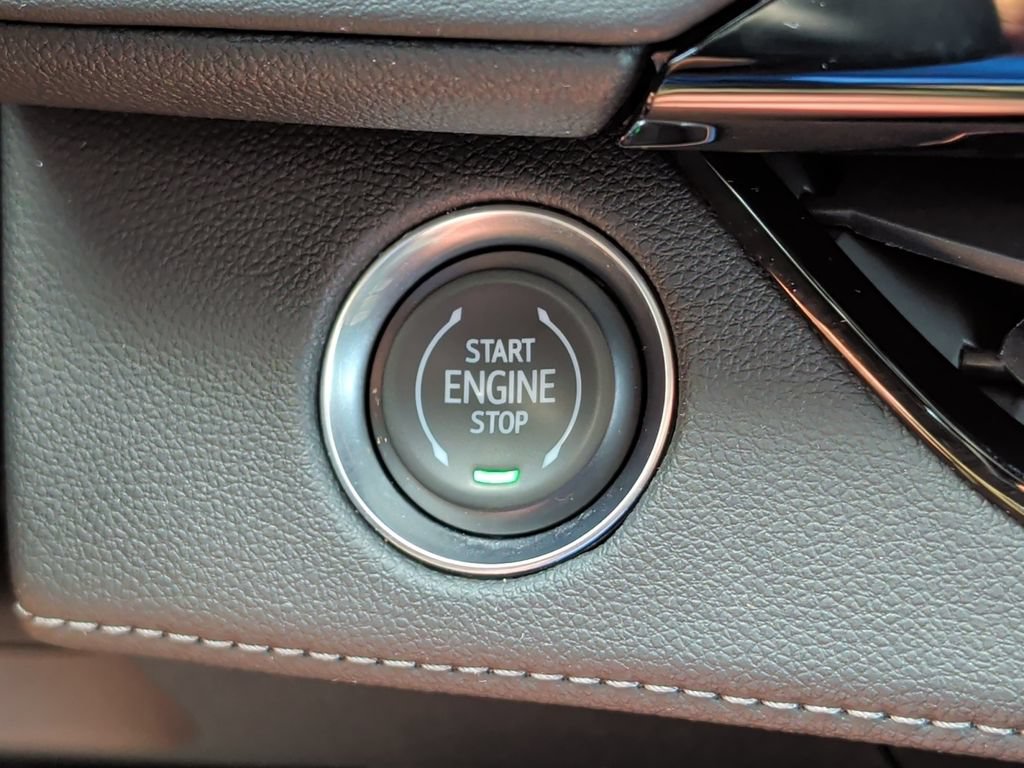 Used 2025 Buick Enclave Avenir w/ Super Cruise Package AWD/4WD image 26