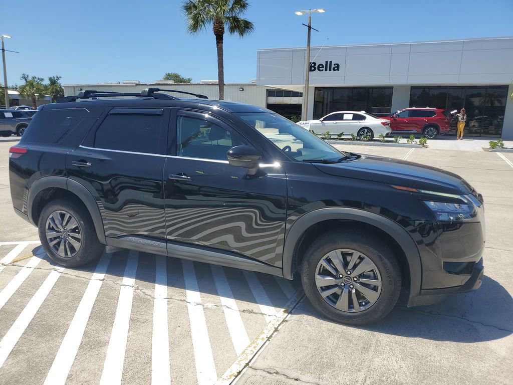 Certified 2024 Nissan Pathfinder SV AWD/4WD image 9