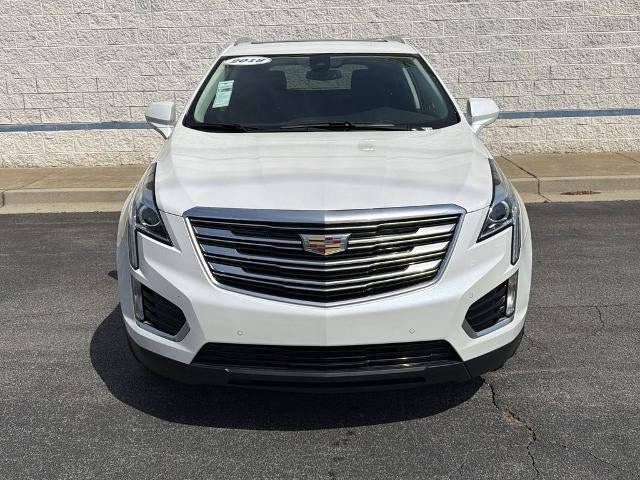 Used 2018 Cadillac XT5 Luxury w/ Driver Awareness Package FWD image 2