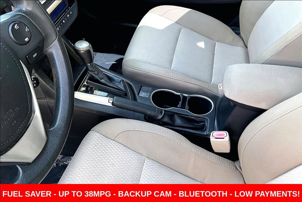 Used 2015 Toyota Corolla LE image 17