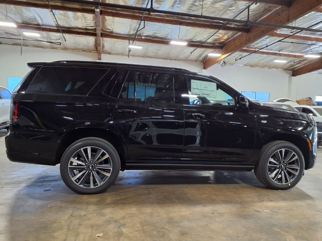 New 2026 Cadillac Escalade Sport AWD/4WD image 4