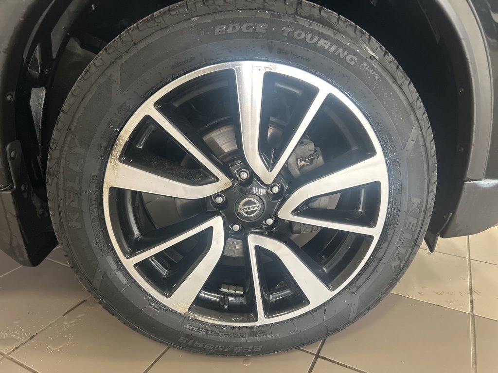 Used 2019 Nissan Rogue SL w/ Premium Package AWD/4WD image 7