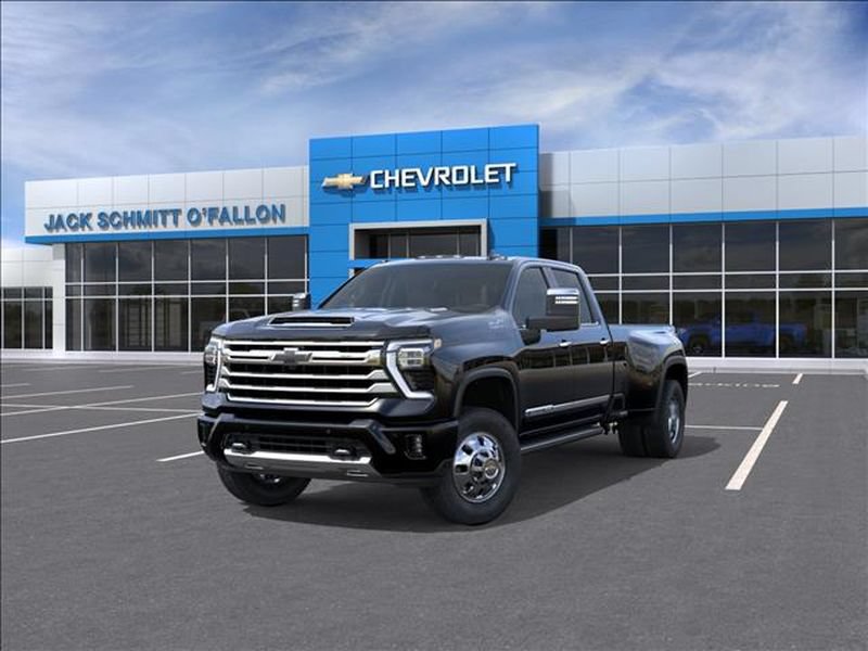 New 2026 Chevrolet Silverado 3500 High Country w/ High Country Premium Package AWD/4WD image 8