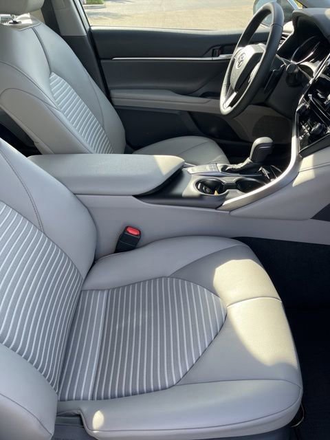 Used 2023 Toyota Camry SE w/ Audio Upgrade Package image 12