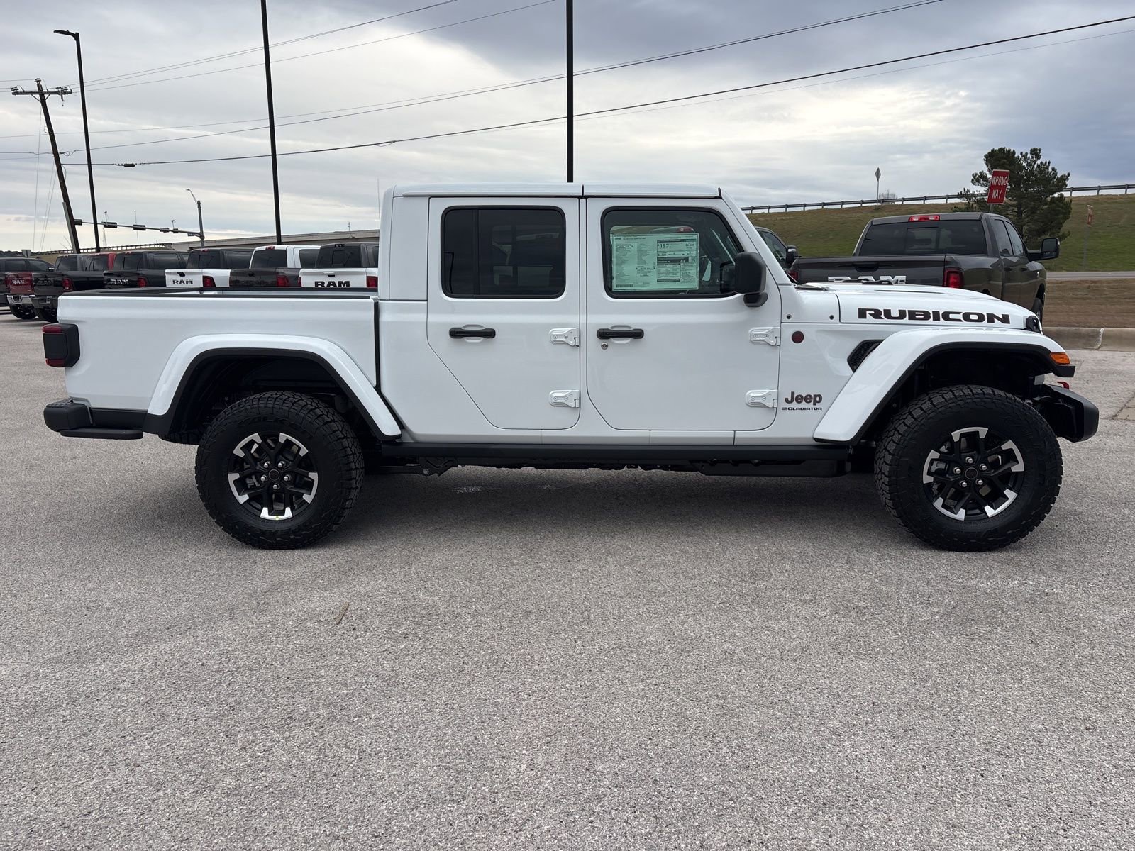 New 2026 Jeep Gladiator Rubicon AWD/4WD image 7