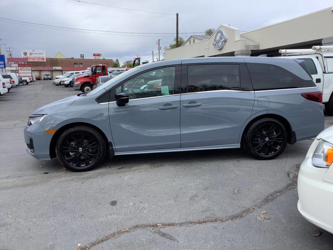 Used 2025 Honda Odyssey Sport-L image 19