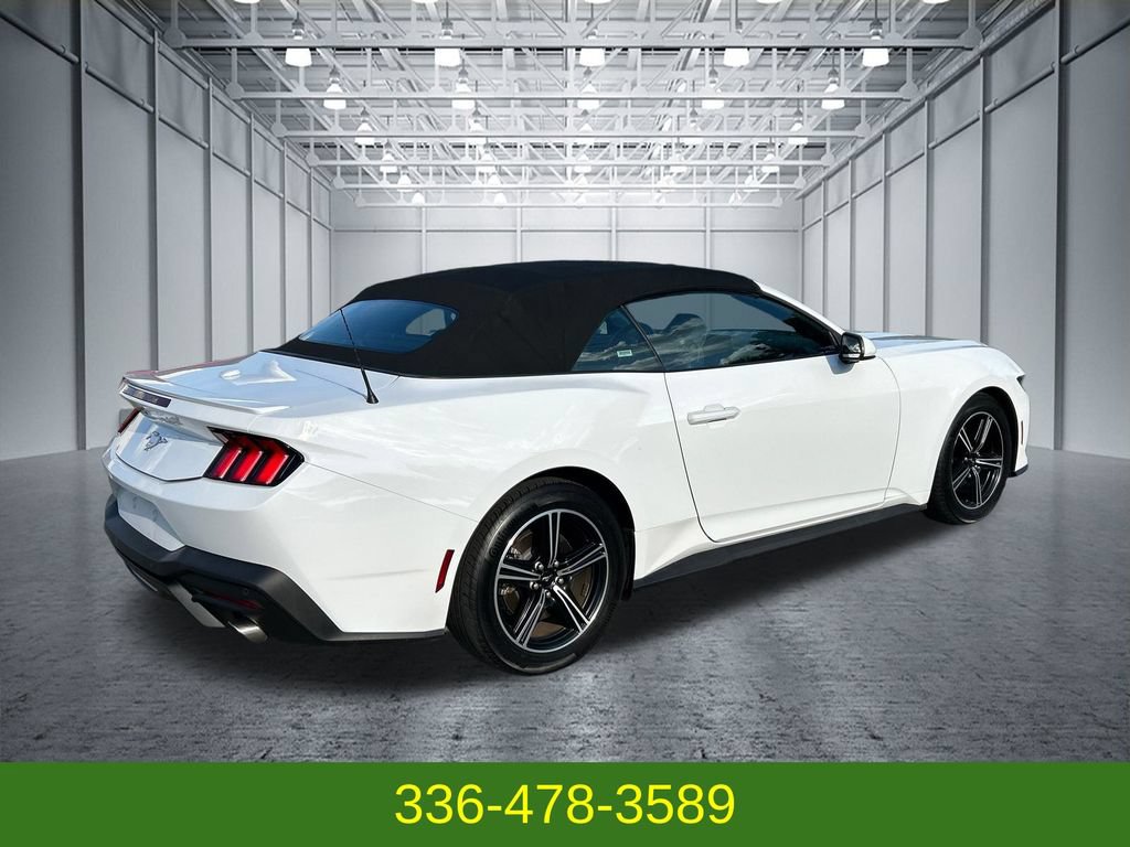 Used 2025 Ford Mustang Premium RWD image 5