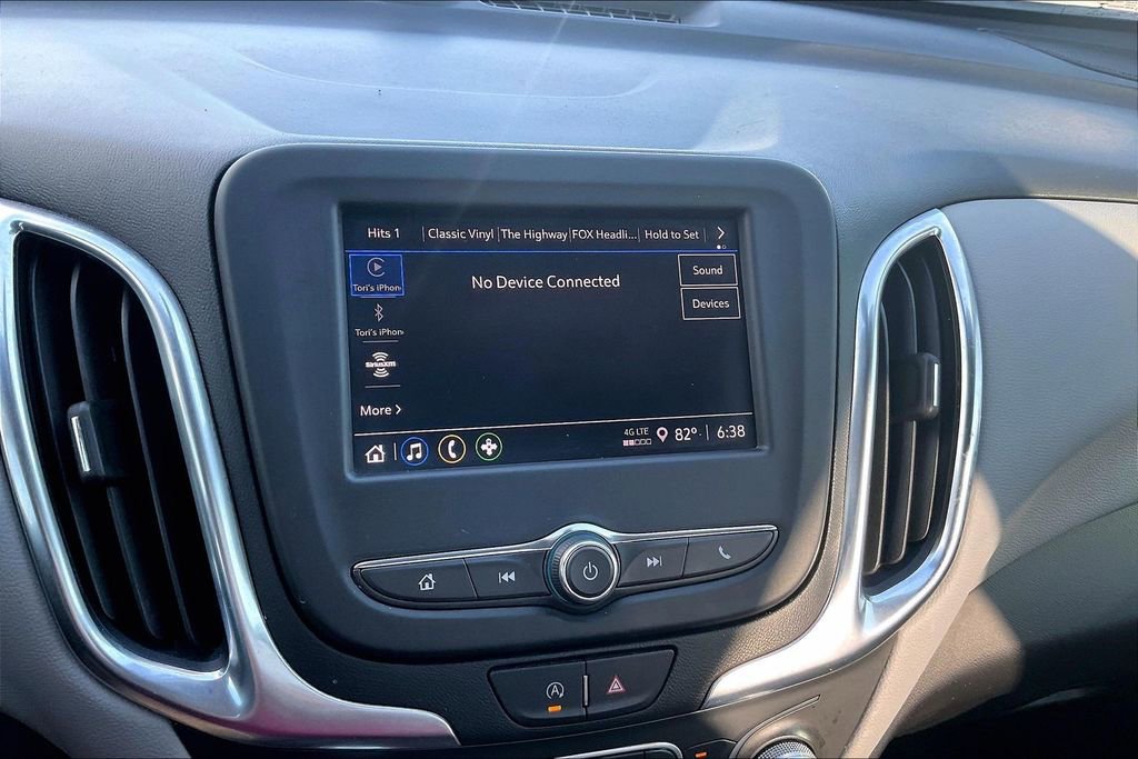 Used 2022 Chevrolet Equinox LS AWD/4WD image 15