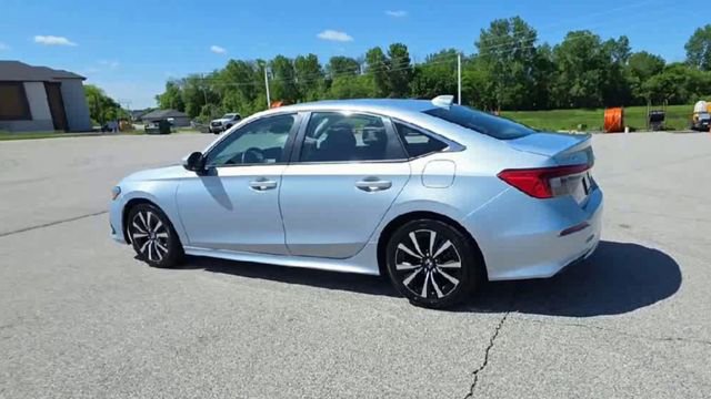 Used 2023 Honda Civic EX image 5