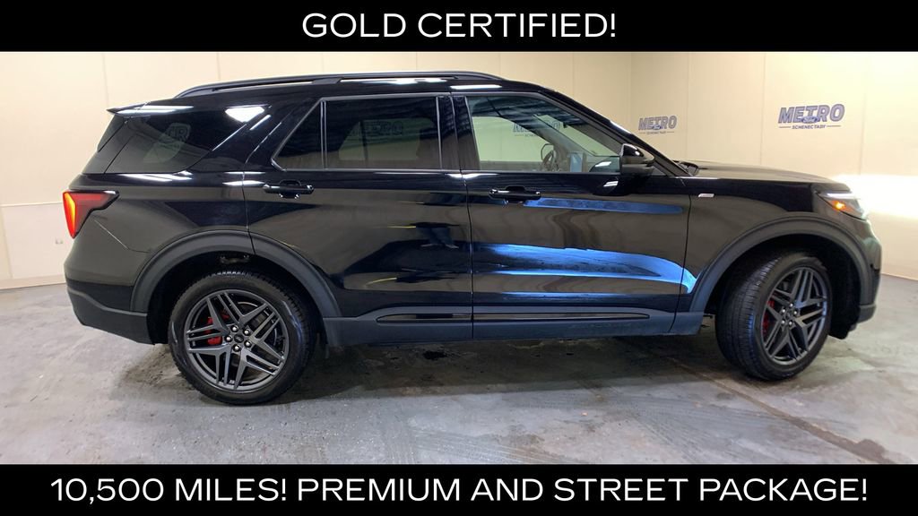 Certified 2025 Ford Explorer ST-Line w/ Premium Package image 2
