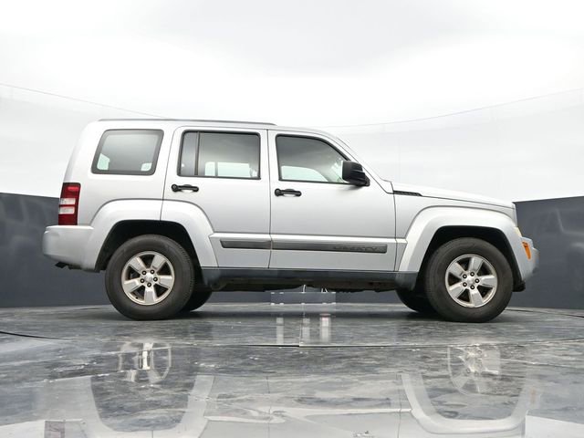 Used 2011 Jeep Liberty Sport AWD/4WD image 24