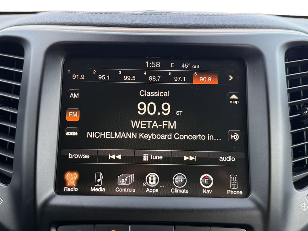 Used 2018 Jeep Cherokee Limited w/ Technology Group image 14