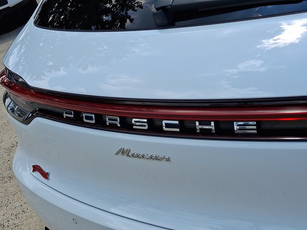 Used 2019 Porsche Macan AWD/4WD image 30