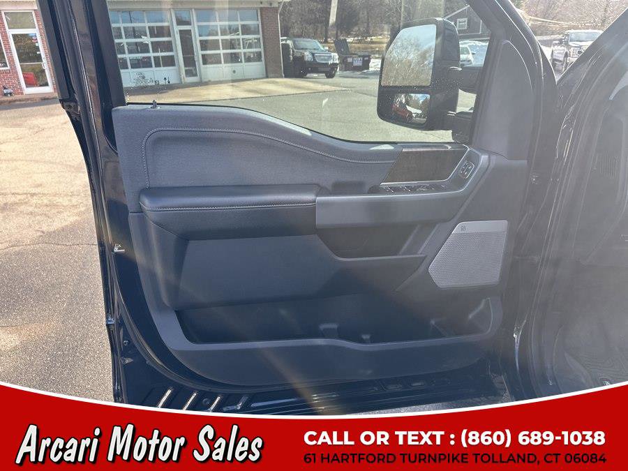 Used 2023 Ford F250 Lariat image 16