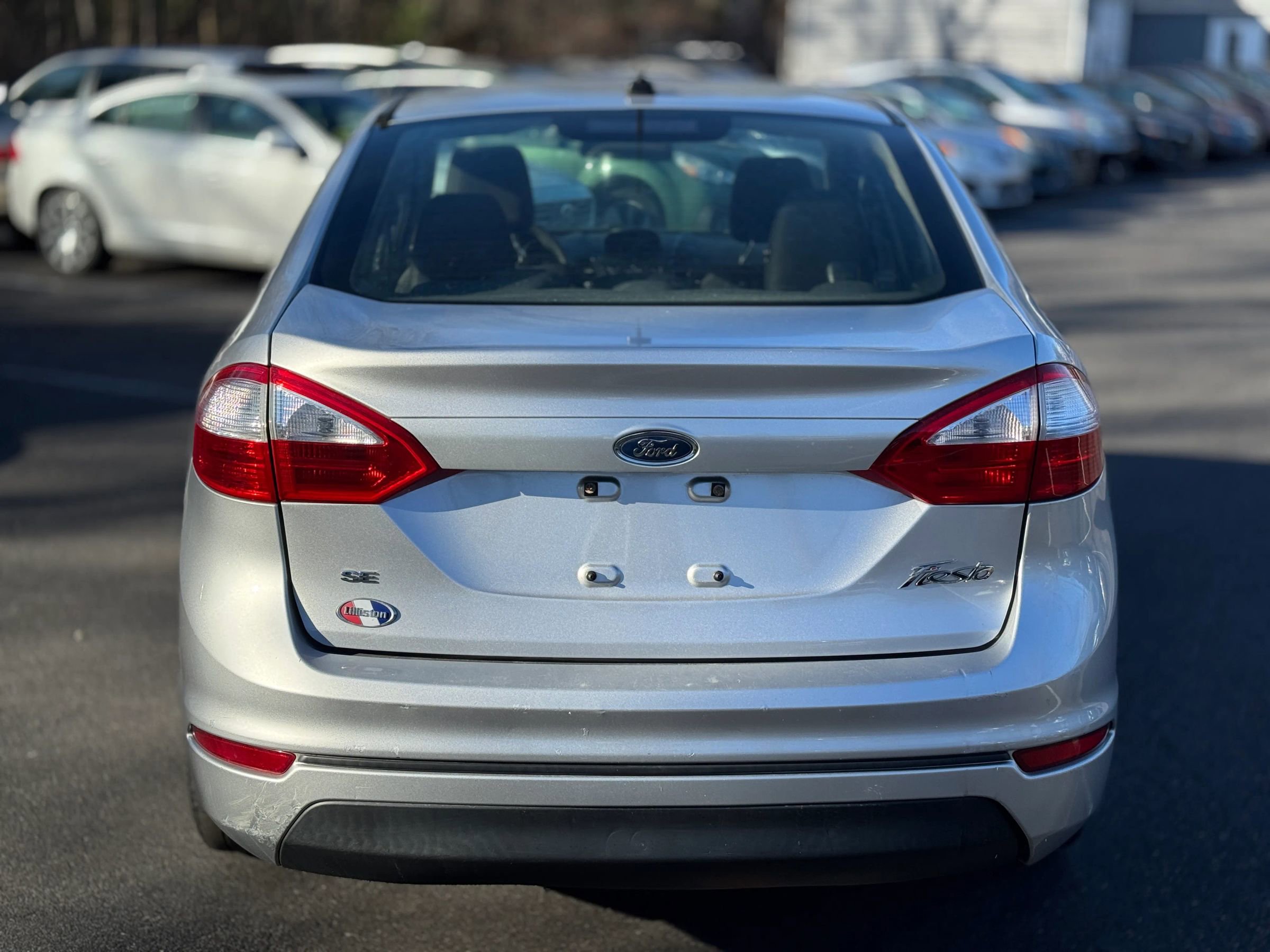 Used 2017 Ford Fiesta SE image 6