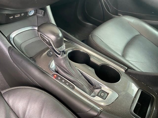 Used 2022 Chevrolet Malibu LT w/ Leather Package FWD image 22