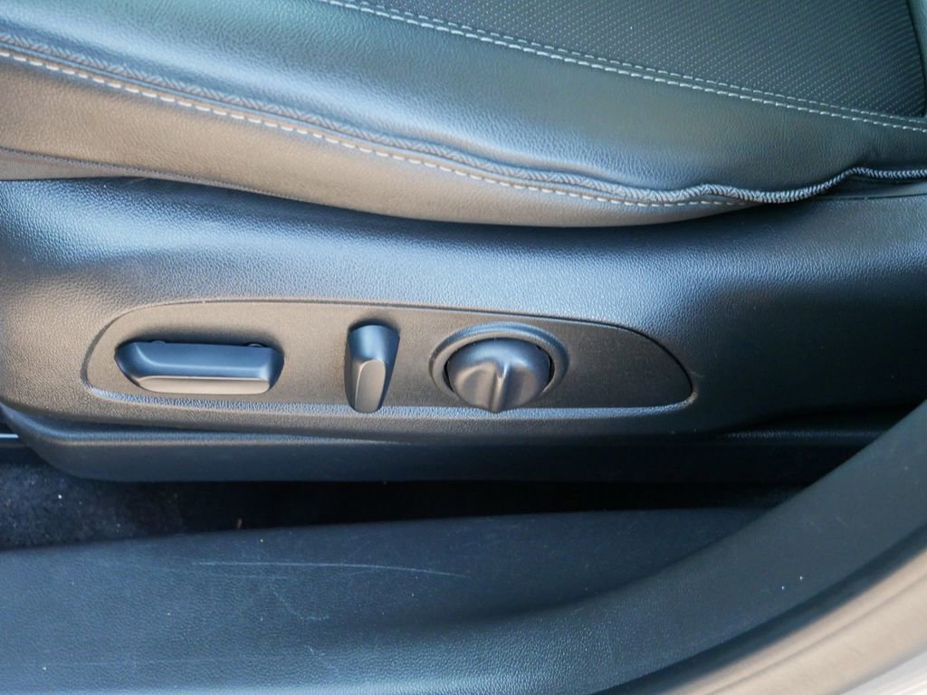 Used 2024 Buick Encore GX Sport Touring w/ Comfort Package FWD image 23
