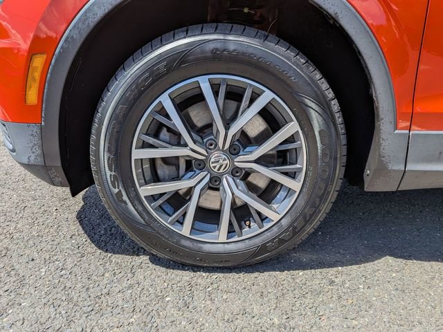Used 2019 Volkswagen Tiguan SE w/ Panoramic Sunroof Package AWD/4WD image 30