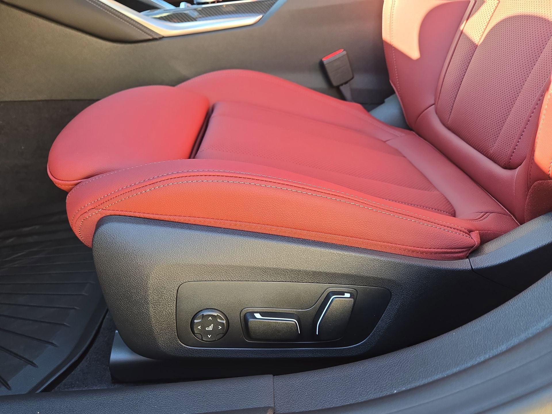 New 2026 BMW i4 M60 w/ Premium Package AWD/4WD image 17