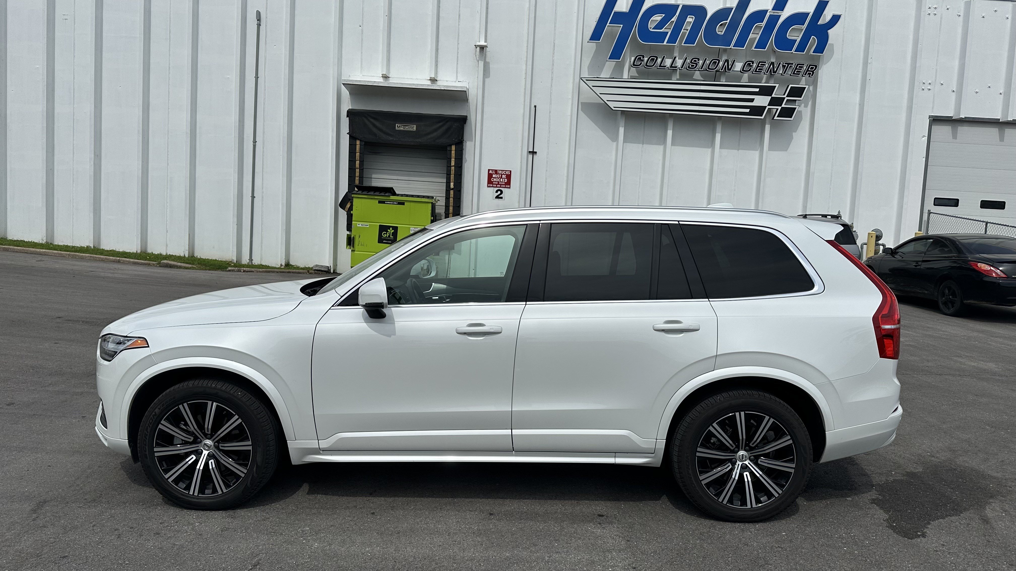 Used 2023 Volvo XC90 B5 Core w/ Protection Package Premier AWD/4WD image 7