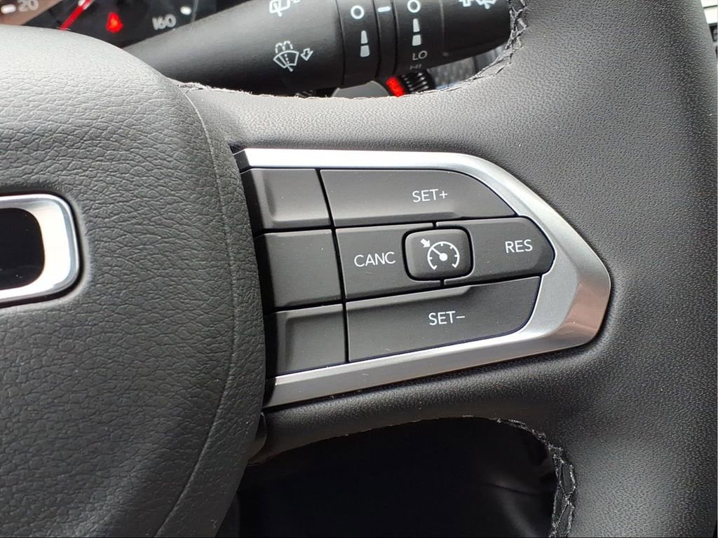 New 2026 Jeep Compass Latitude image 23