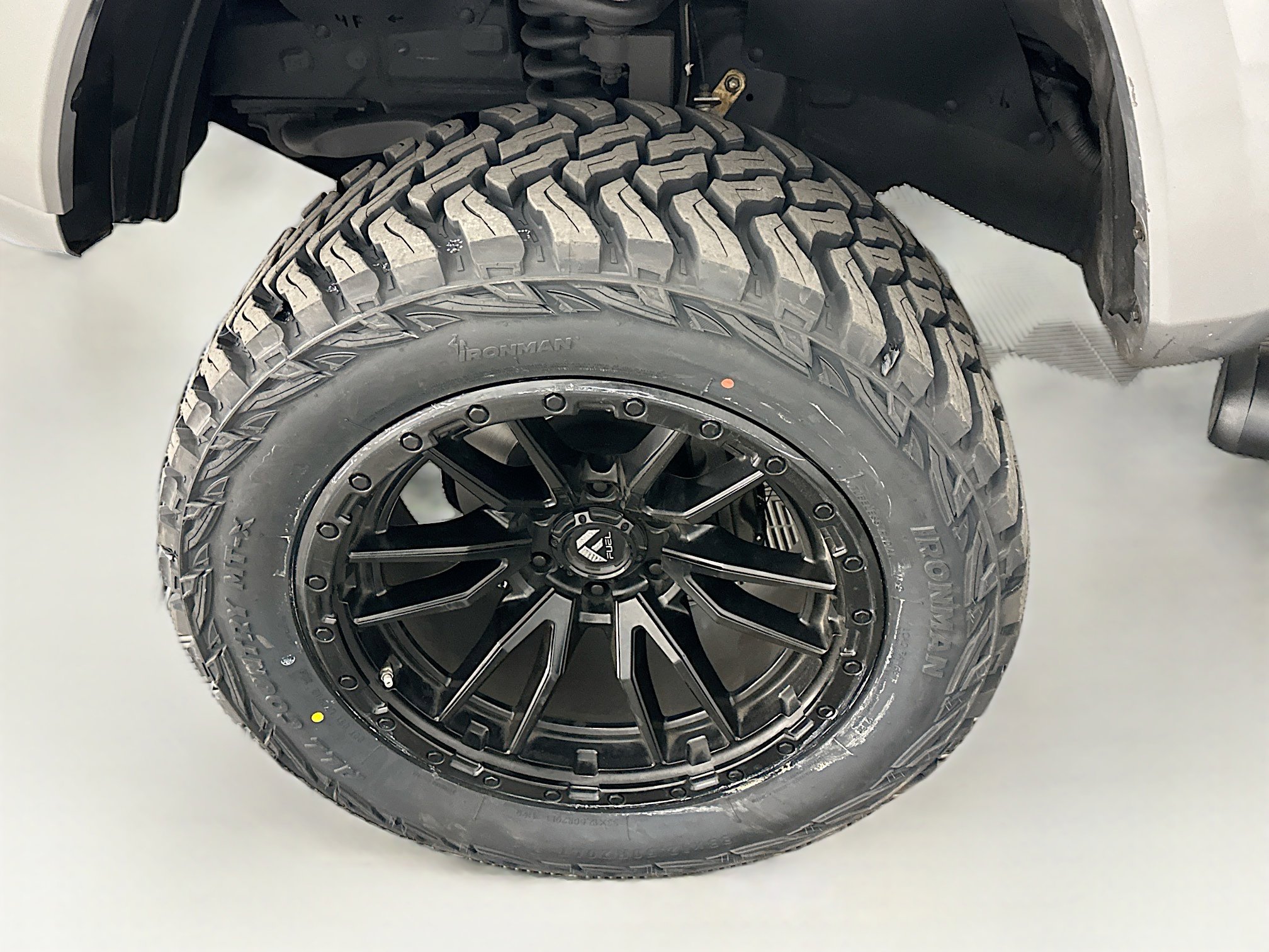 Used 2019 Toyota Tacoma TRD Sport image 11