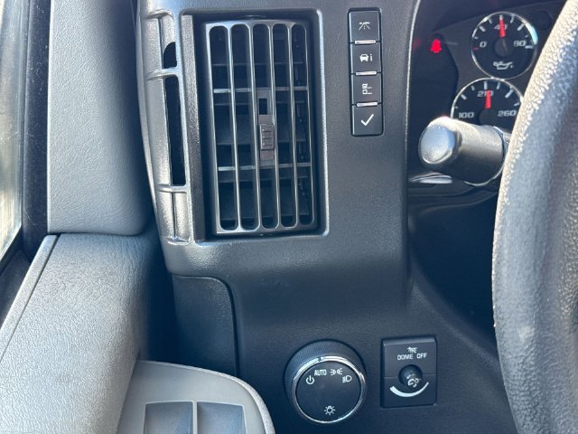 Used 2016 Chevrolet Express 2500 RWD image 16