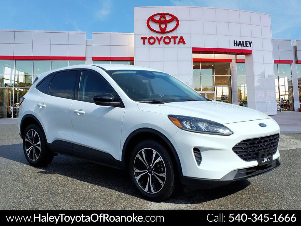 Used 2022 Ford Escape SE w/ SE Sport Appearance Package AWD/4WD image 1