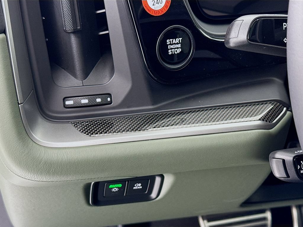 New 2026 Porsche Cayenne Coupe AWD/4WD image 15