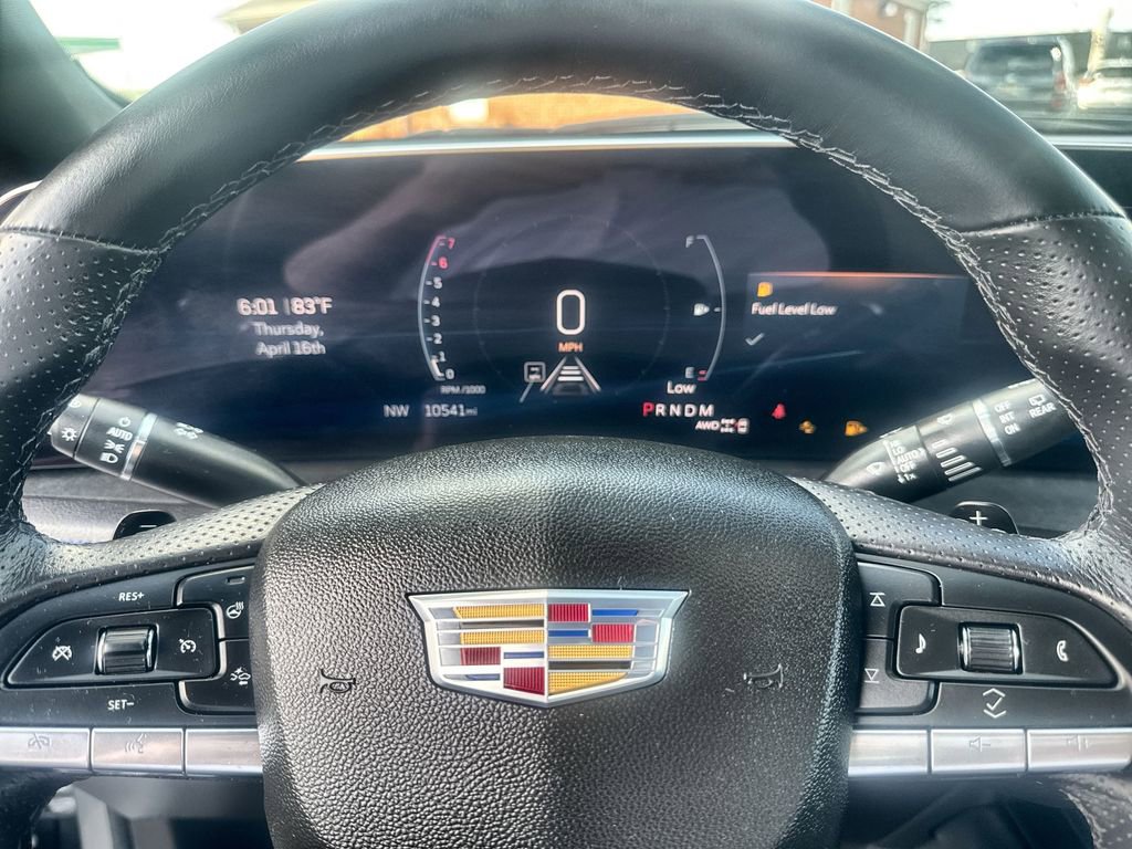 Used 2025 Cadillac XT4 Sport AWD/4WD image 15