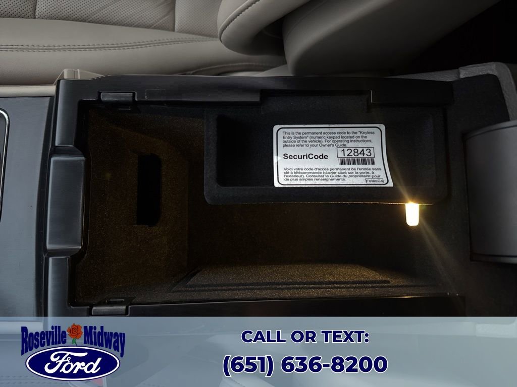 Used 2022 Lincoln Corsair AWD w/ Premium Package image 16