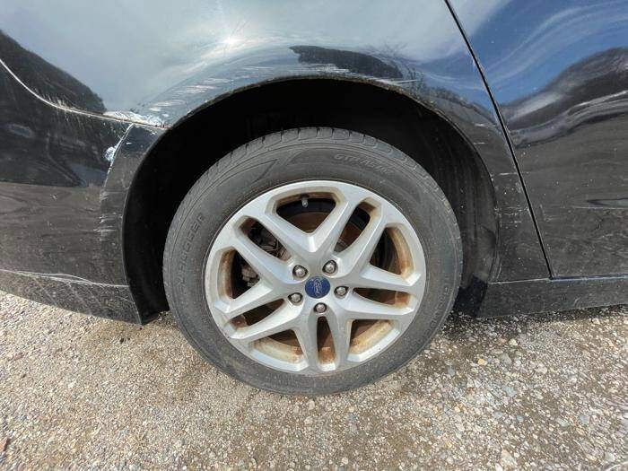 Used 2014 Ford Fusion SE w/ Equipment Group 202A image 16