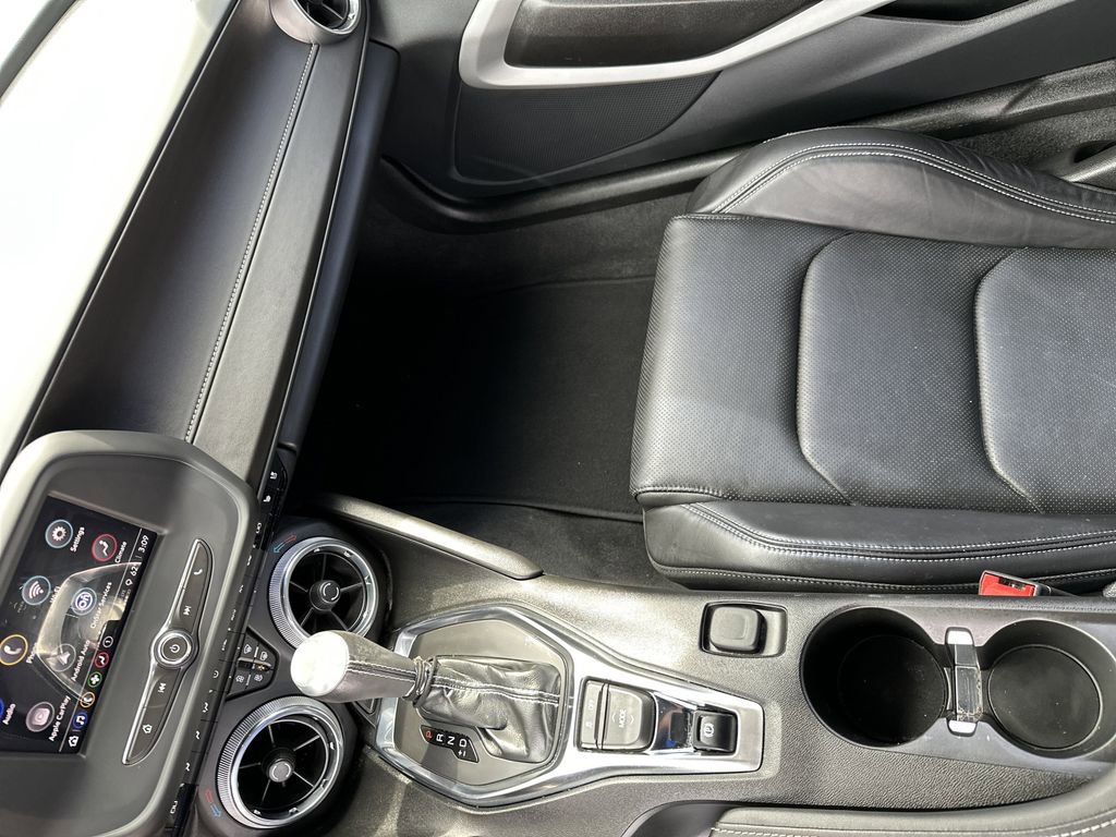 Certified 2024 Chevrolet Camaro LT image 25