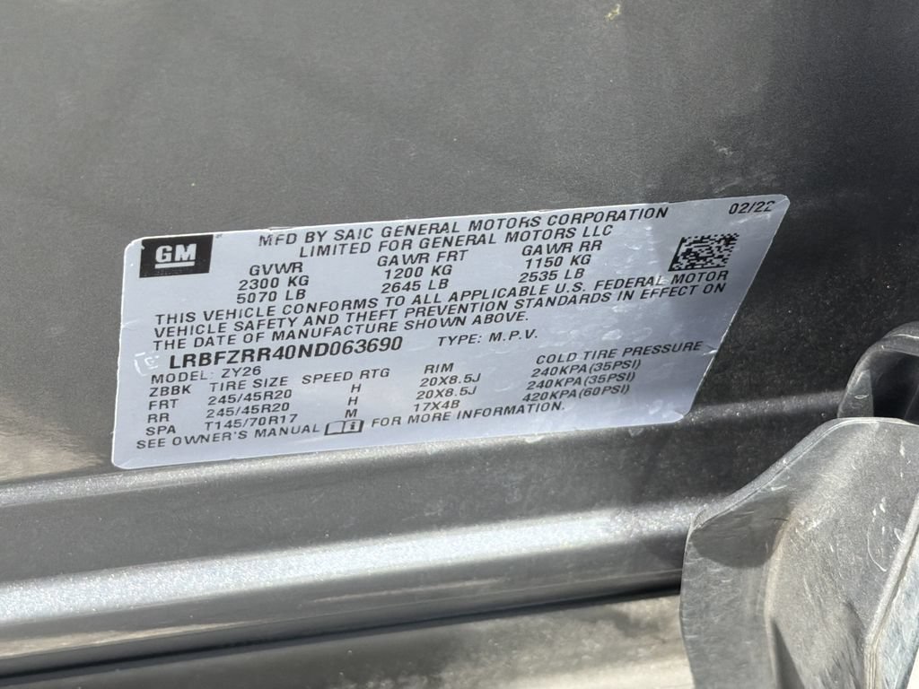 Certified 2022 Buick Envision Avenir w/ Technology Package II FWD image 35