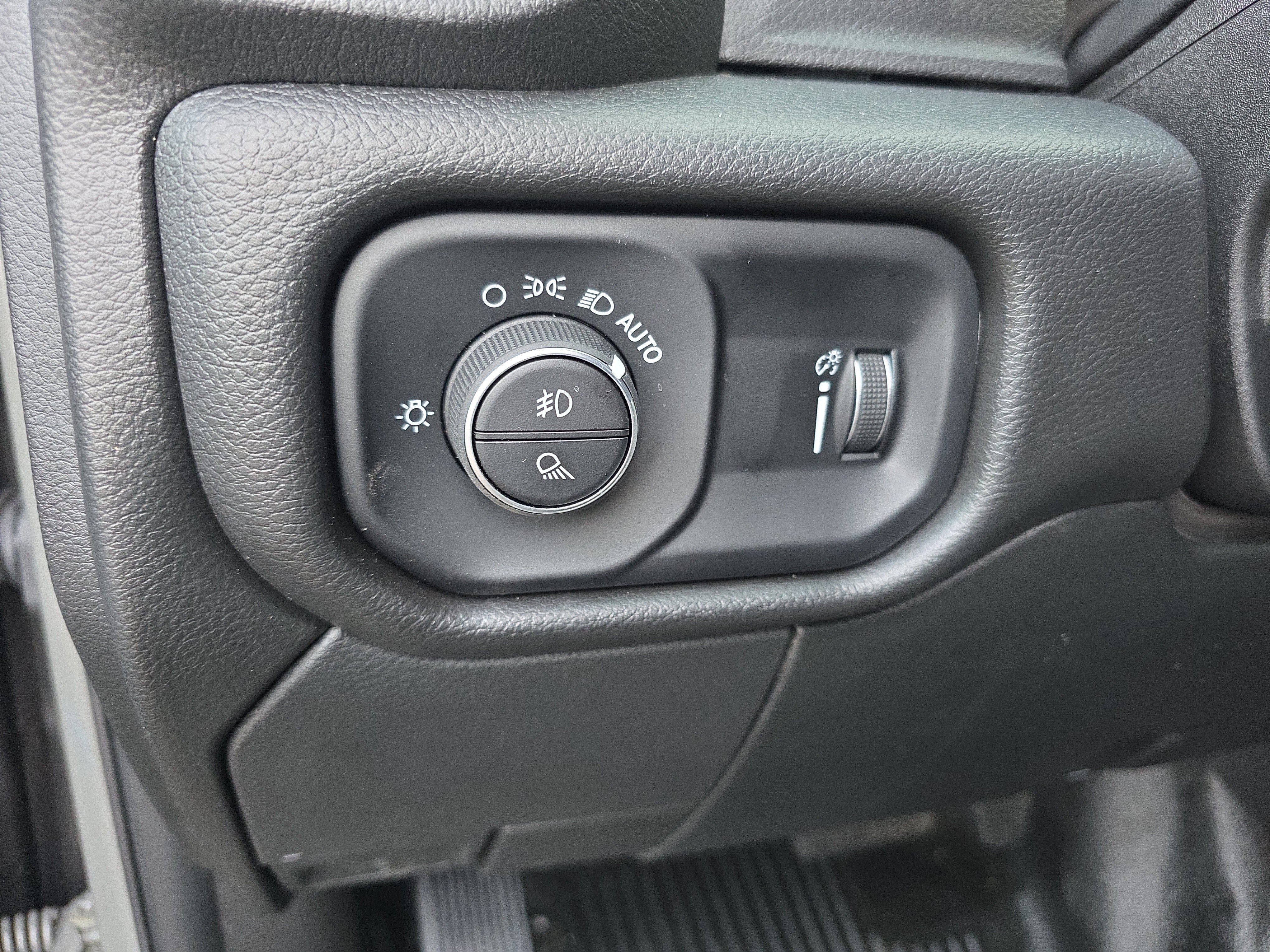 New 2026 RAM 5500 Tradesman AWD/4WD image 13