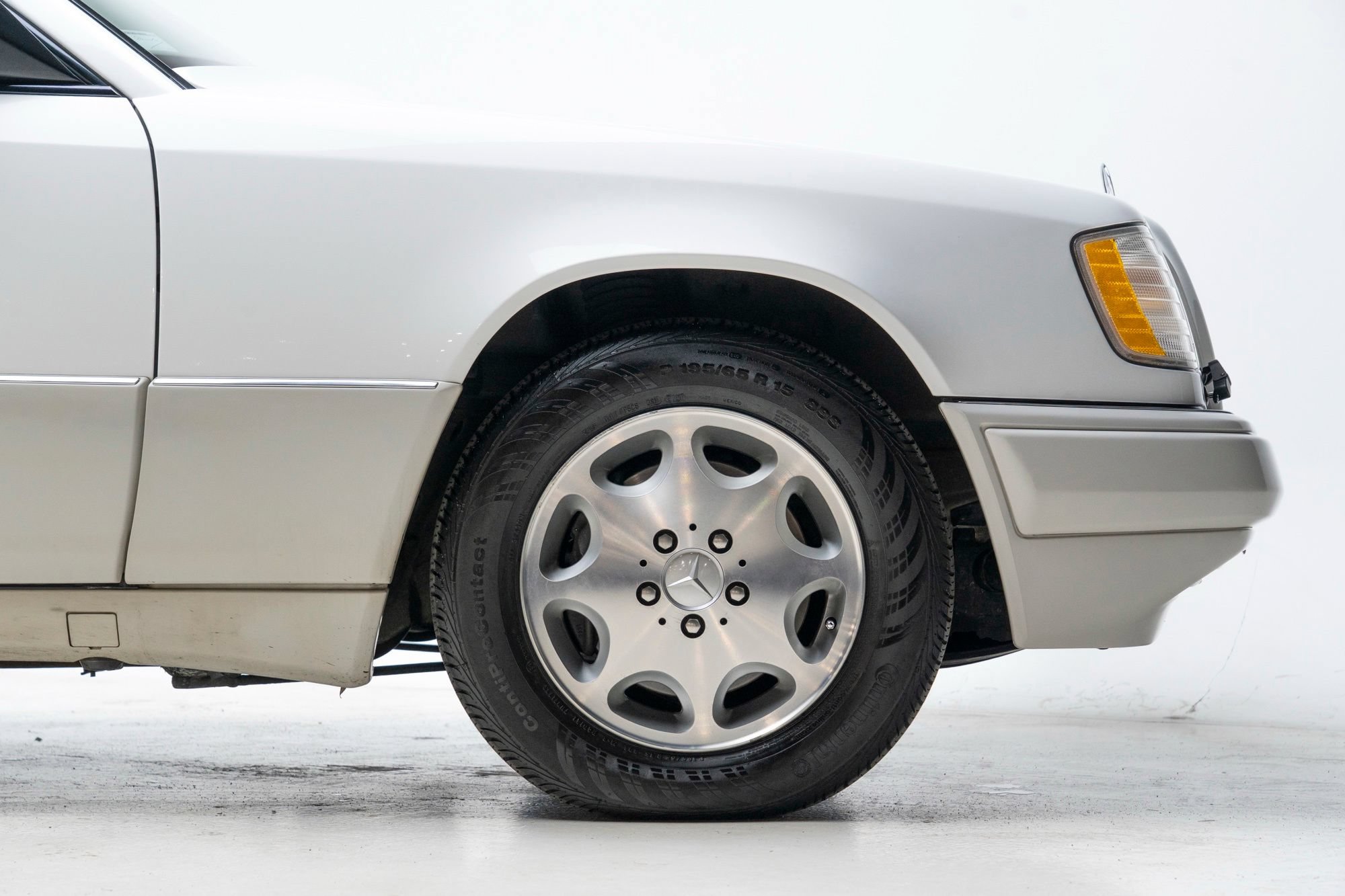 Used 1995 Mercedes-Benz E 320 Convertible image 84