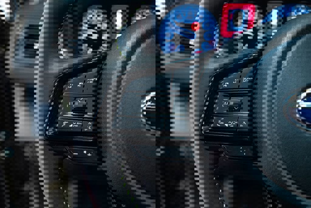 Used 2025 Subaru Ascent Bronze Edition image 20