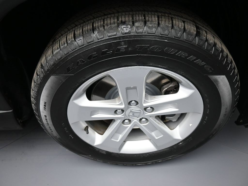 Used 2023 Honda Pilot LX image 13