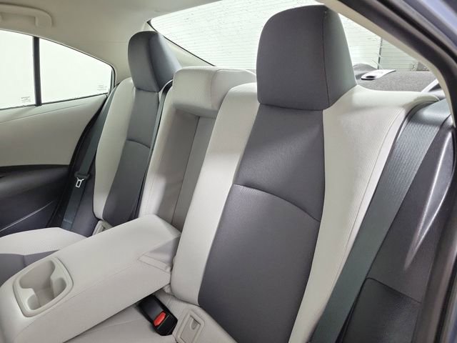 Used 2025 Toyota Corolla LE image 13