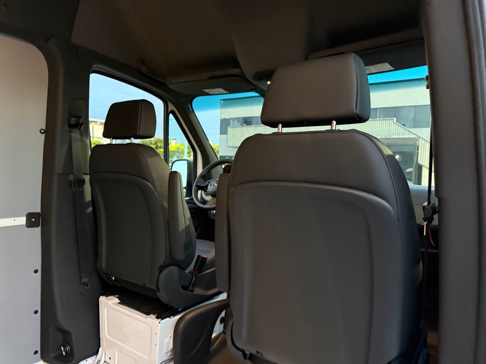 New 2025 Mercedes-Benz Sprinter 2500 image 17