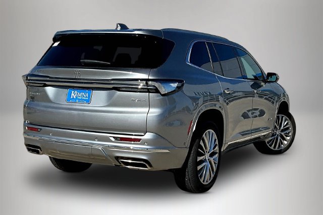 Used 2026 Buick Enclave Avenir w/ Super Cruise Package AWD/4WD image 6