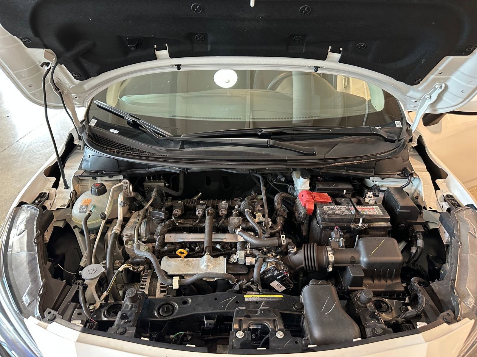 Used 2025 Nissan Versa SV image 31