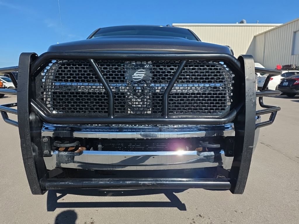 Used 2017 RAM 2500 Tradesman w/ Chrome Appearance Group AWD/4WD image 2