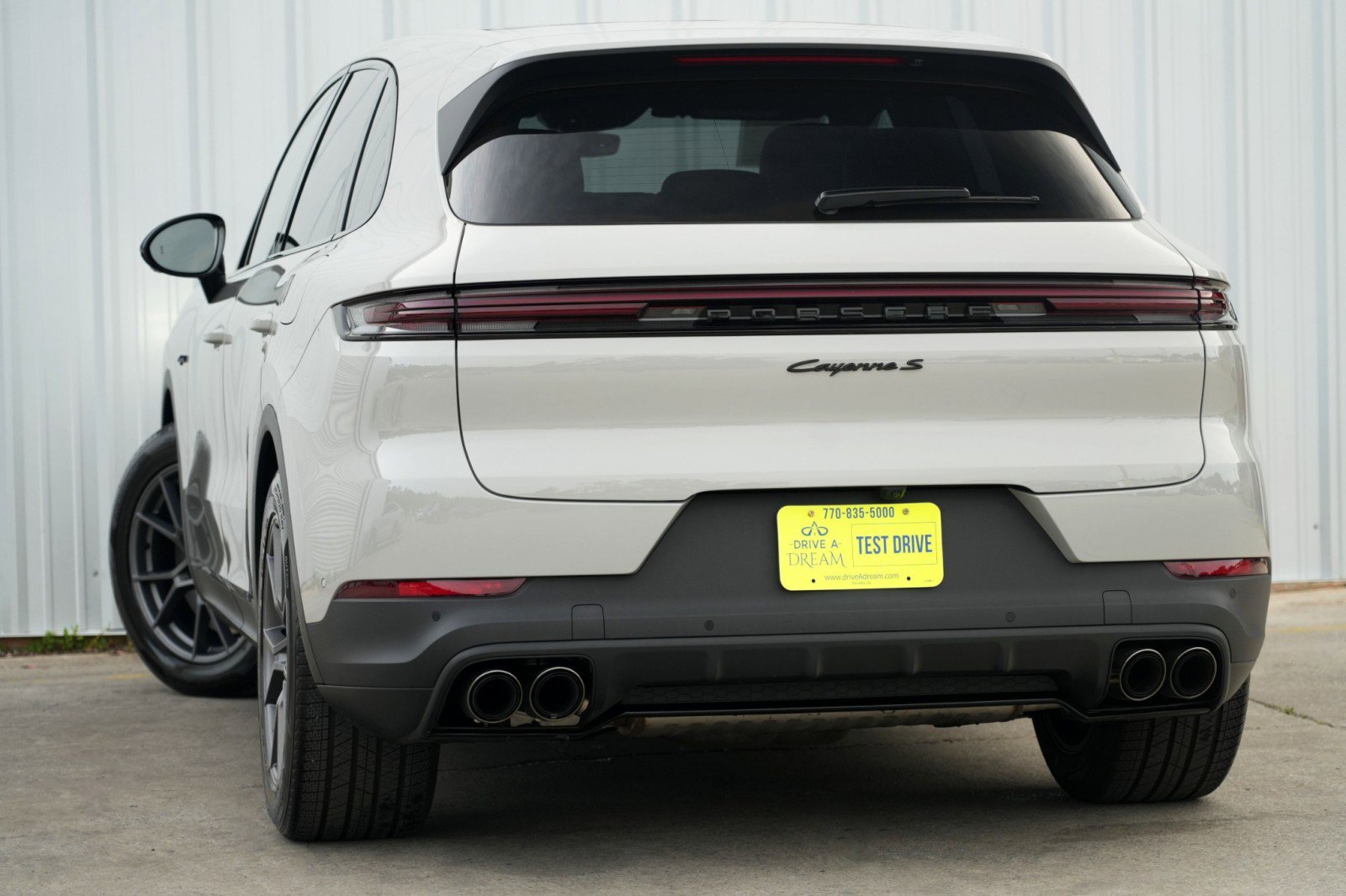 Used 2025 Porsche Cayenne S image 5