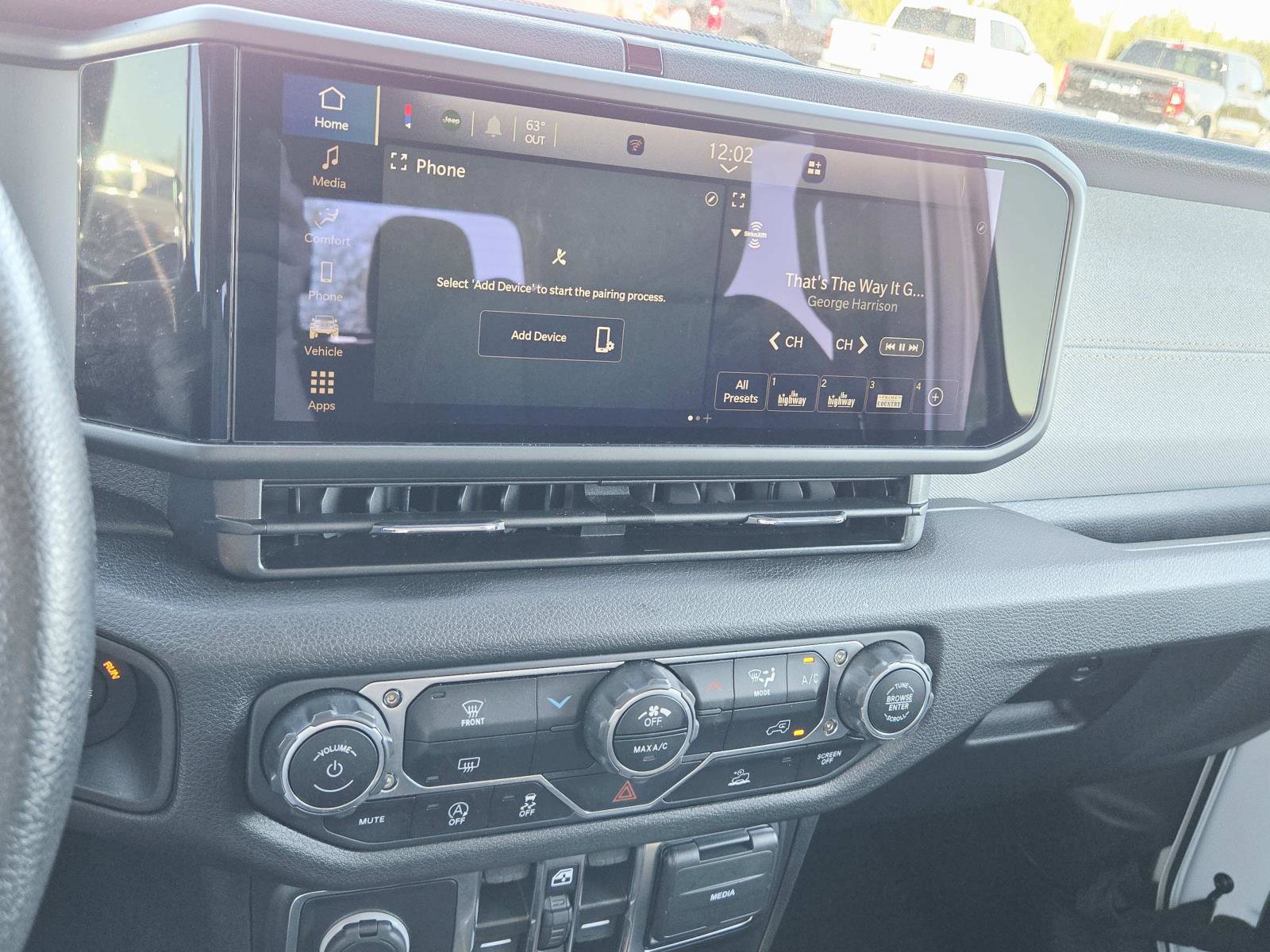 Used 2024 Jeep Gladiator Sport image 28