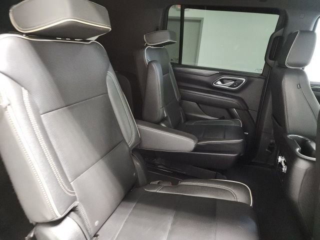 Used 2023 GMC Yukon XL SLT AWD/4WD image 19