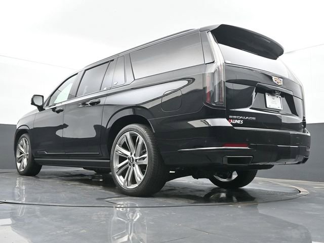 New 2026 Cadillac Escalade ESV Platinum Sport AWD/4WD image 42