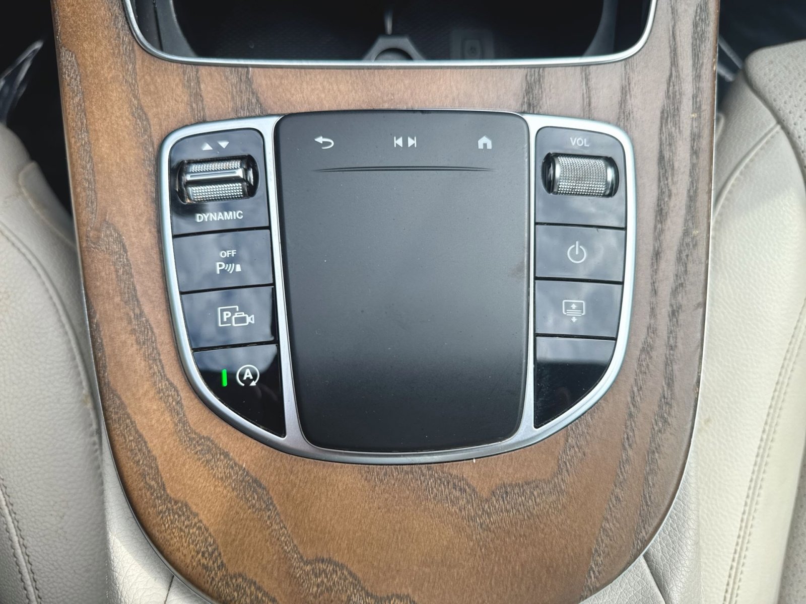 Used 2021 Mercedes-Benz E 350 4MATIC Sedan image 42